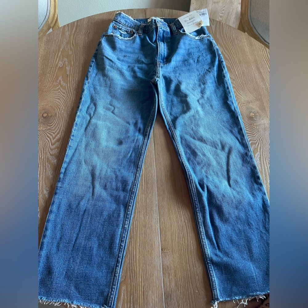 Abercrombie Ankle Straight Ultra High Rise Jeans
